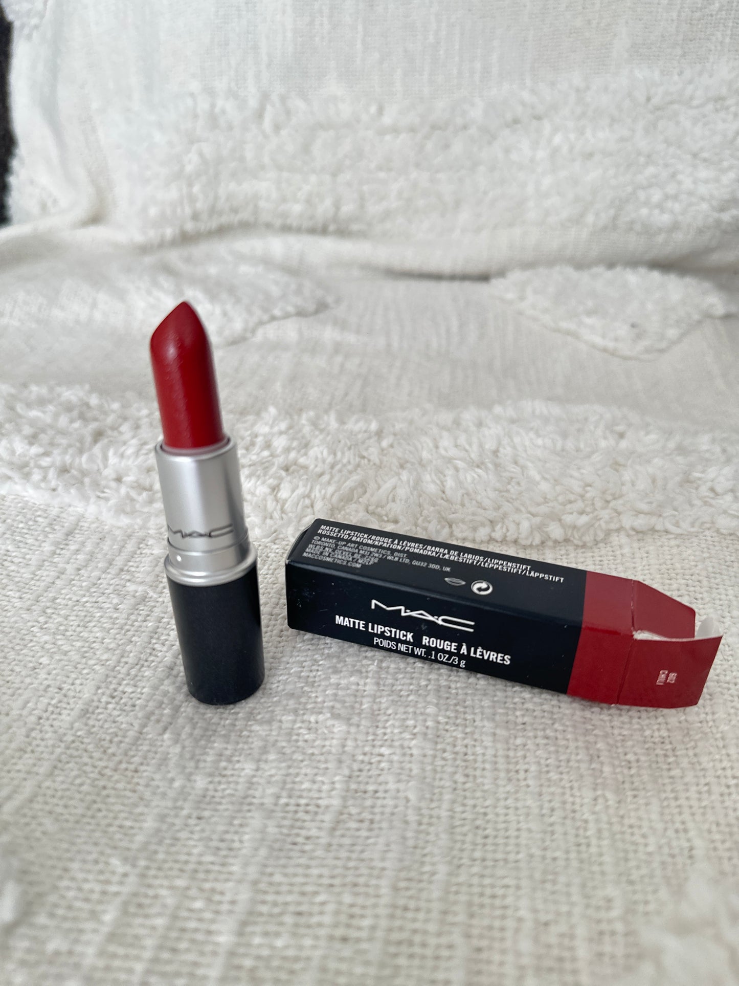 Mac Matte Lipstick color chilli 602